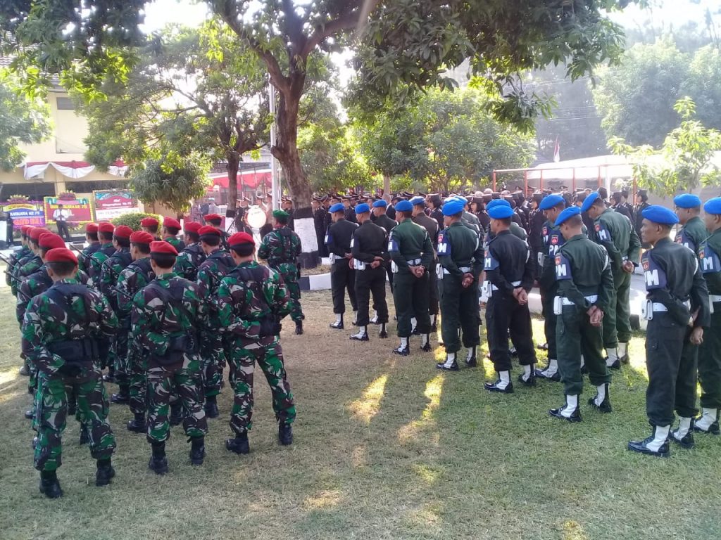 Polresta Surakarta Gelar Upacara Hari Bhayangkara Ke-73 di Halaman Mapolres