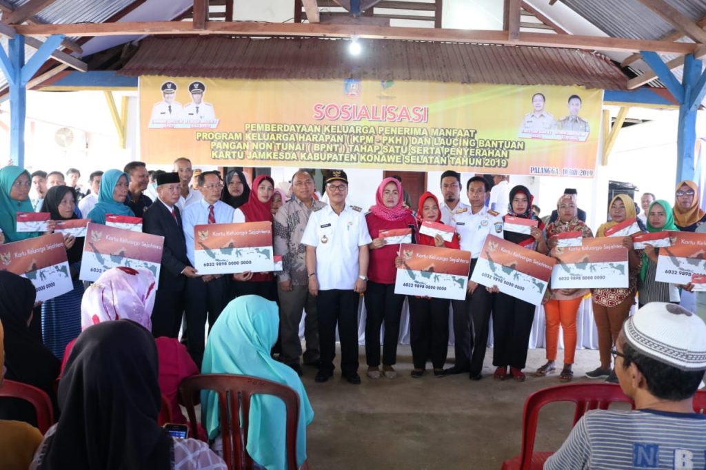 Pemda Konsel Gelar Sosialsasi Pemberdayaan KPM-PKH dan Launching BPNT