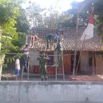 Suharman Dapat RTLH, TNI Turunkan Genteng Meski KBM Belum Resmi di Buka