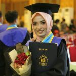 Di Wisuda, 455 Mahasiswa STIKES WIDYA HUSADA Siap Hadapi Kemajuan Jaman