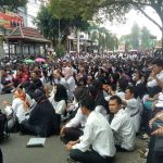 Ribuan Guru PTT dan GTT Geruduk  Ke DPRD