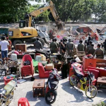 Di Rasa Menganggu Ketertiban,  Bangunan Karaoke Liar Di Sekitar MAJT Kota Semarang Dibongkar