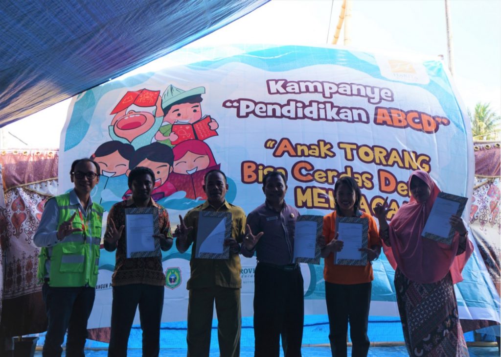 Harita Nickel Bangkitkan Literasi di Desa Kawasi