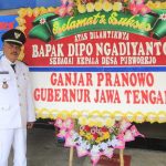Foto Selfie Ngadiyanto Kades Purworejo Bikin Heboh, Berbackground Ucapan Selamat dari Ganjar Pranowo Diduga Palsu