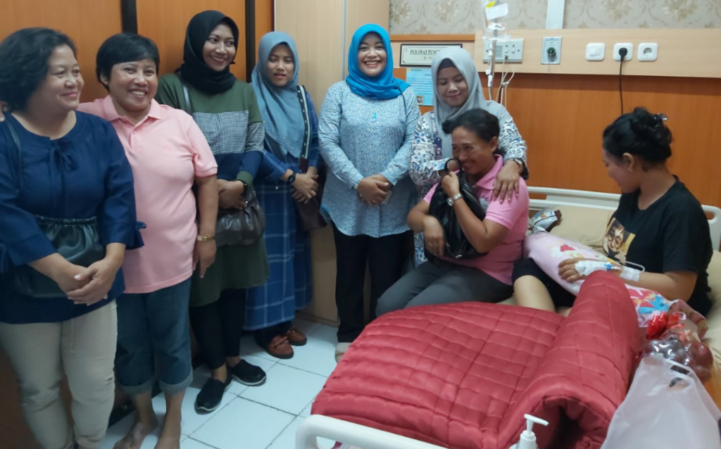 Wujud Nyata Kedekatan Danramil 02 Banjarsari dengan Anggota Keluarga Yang Sedang Sakit.