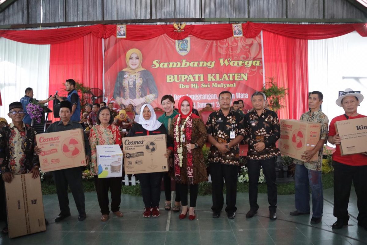 Bupati Klaten, Hj. Sri Mulyani Hadiri Acara Sambang Warga