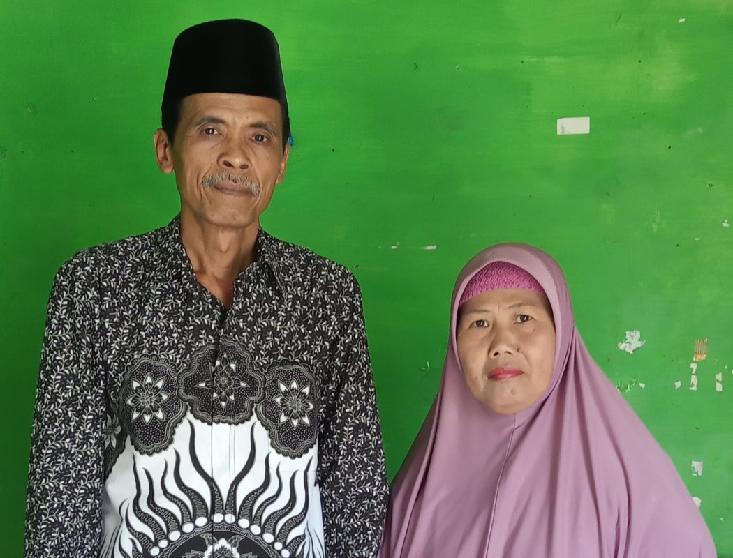 Suradi Kades Dawungan Masaran, Meski Pensiun dari ASN, Tetap Mengabdi Untuk Masyarakat.