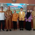 Bupati Karanganyar Drs.Juliatmono: Pemuda Harus Mandiri, Buka Lapangan Usaha Sendiri.