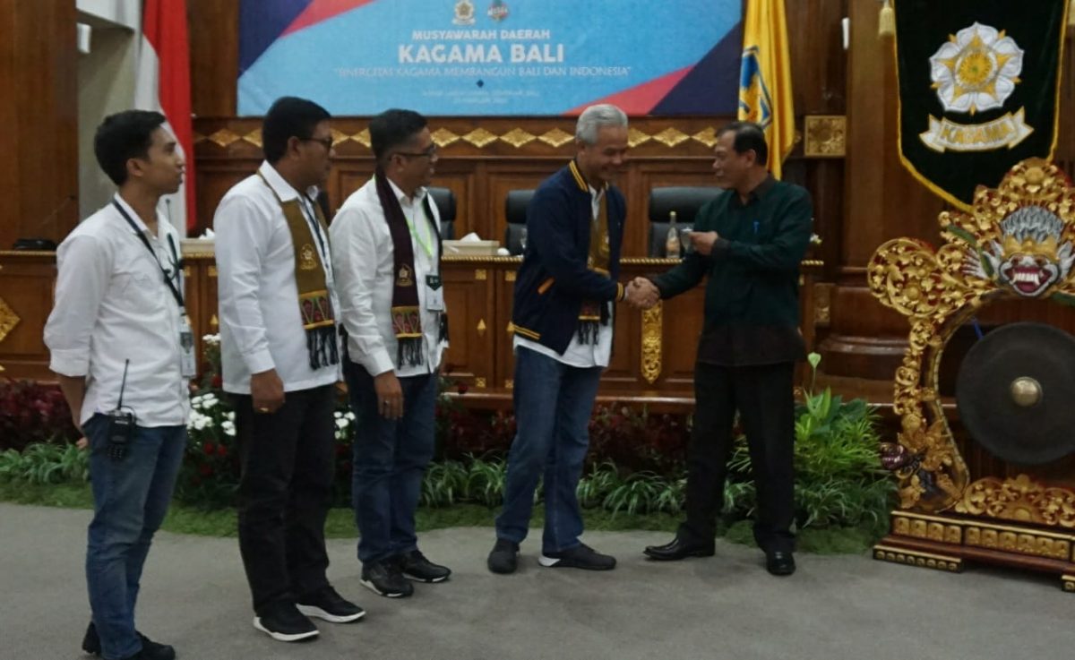 Ganjar Ingin Buat Sister Destinasi Dengan Bali
