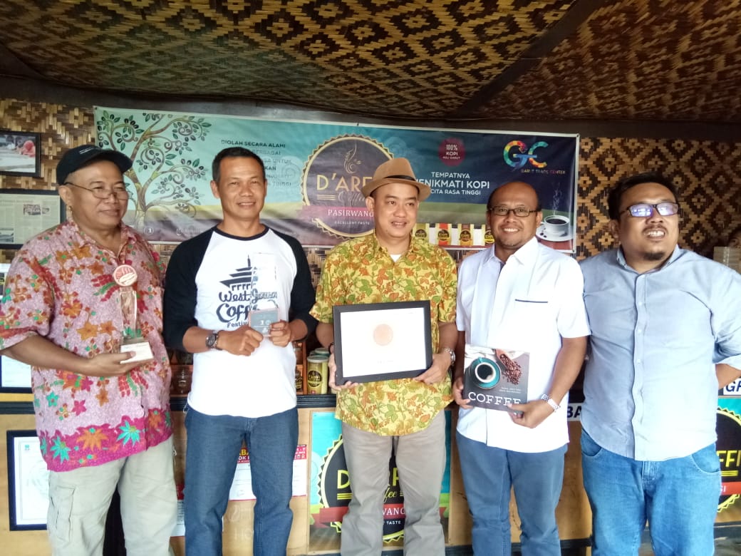 Petani Turun Gunung Sambut Percepatan KUR Pertanian di Bandung Raya