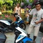 Cegah Virus Covid-19, Warga Dukuh Kategan Gemolong Intensifkan Penyemprotan Disinfektan