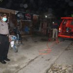 Cegah Corona, Polsek Juwangi dan Koramil Juwangi Lakukan Penyemprotan Sampai Malam