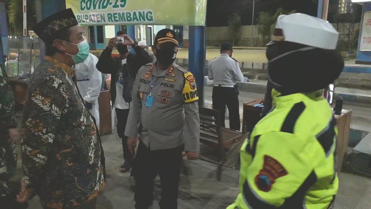 Penjagaan Pos Masuk perbatasan Jateng –Jatim di perketat Untuk Memutus rantai Penularan Covid-19