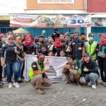 Komunitas Info Cegatan Karanganyar, Membagikan 1001 Masker Kepada Pengguna Jalan Lawu 