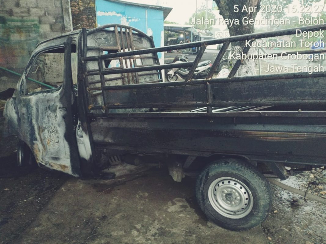Bengkel Las Abadi Gendingan Terbakar Sambar Dua Sepeda Motor