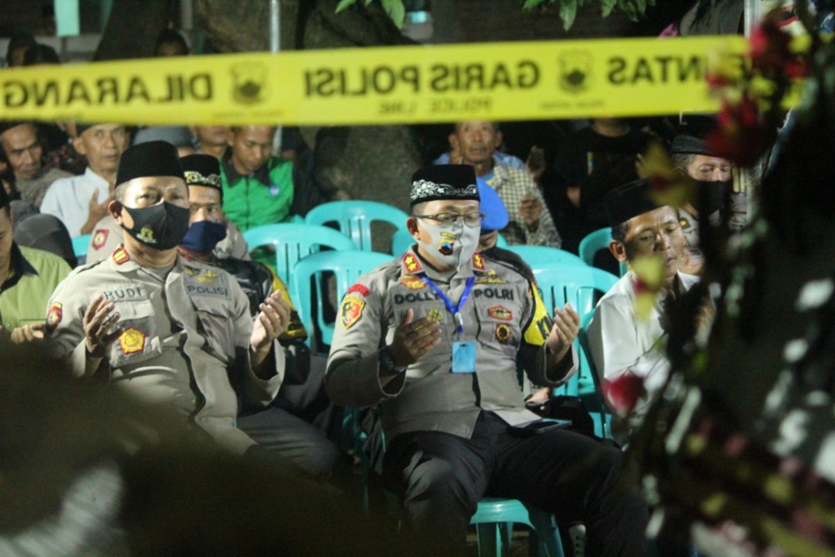 Doa Tahlil 7 Hari di Rumah Duka, di hadiri Kapolres Rembang AKBP Dolly A,Primanto