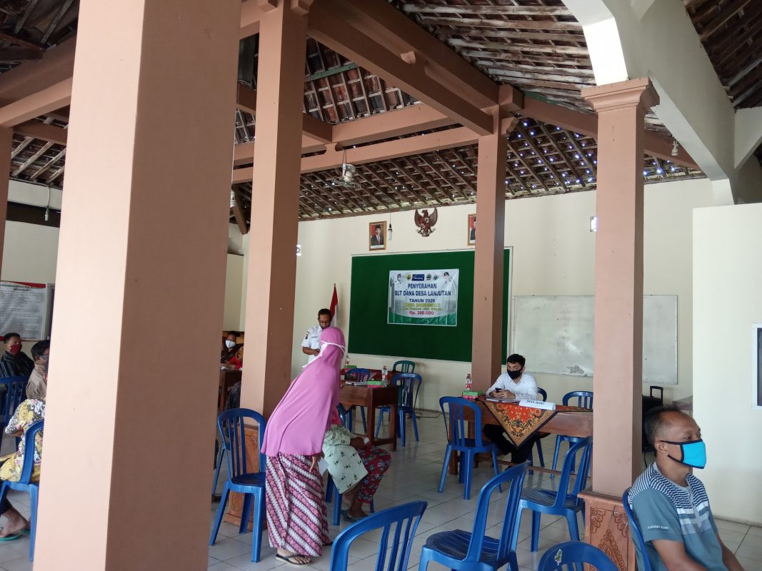 BLTD Lima Desa di Kecamatan Masaran Bertempat di Desa Dawungan, Penerima Bantuan Sambut Baik