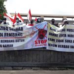 Ratusan Aksi Sedulur Rembang Menolak Kedatangan HRS di Rembang