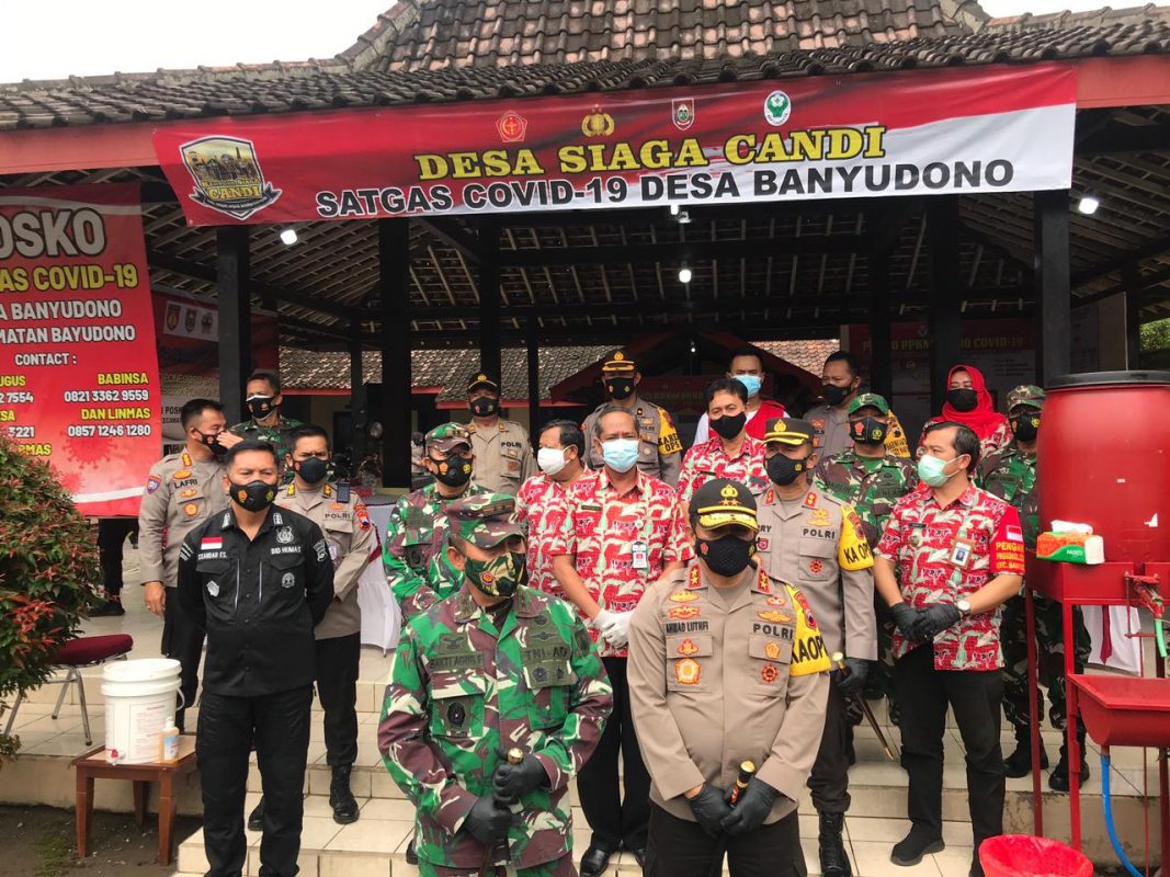 Kapolda Jateng Tinjau Posko PPKM Skala Mikro di Boyolali Bersama Pangdam IV Diponegoro