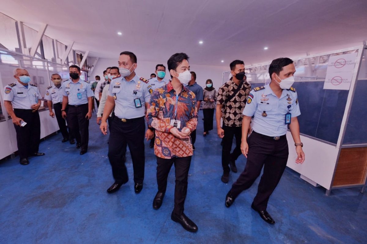 Kunjungi Rutan Klas I, Gibran Apresiasi Serangkaian Kegiatan Produktif yang Dilakukan Warga Binaan