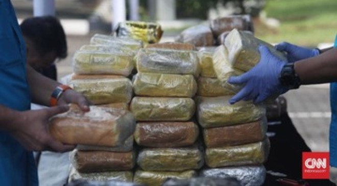 Polisi Bongkar Jaringan Timur Tengah Pemasok 1,1 Ton Sabu