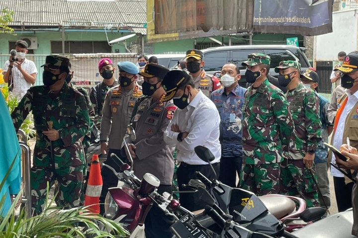 Panglima TNI Dan Kapolri Sidak PPKM Di Tiga Lokasi DKI Jakarta
