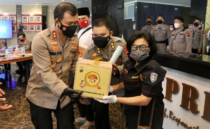 Sambut Hari Bhayangkara Ke-75, Polda Jateng Gelar Bakti Sosial