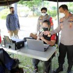 Kapolda Jateng Cek Gerai Presisi Vaksinasi di halaman Mapolda Jateng