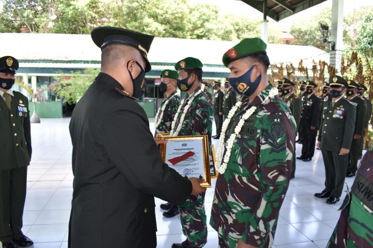 Ultah TNI Kodim Sragen Lepas 5 Prajurit Terbaik