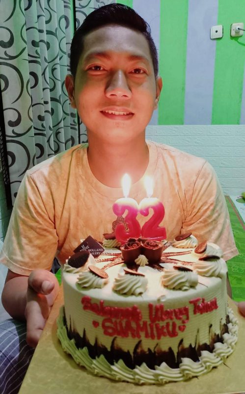 Andre Rayakan Ultah ke 32 Tahun