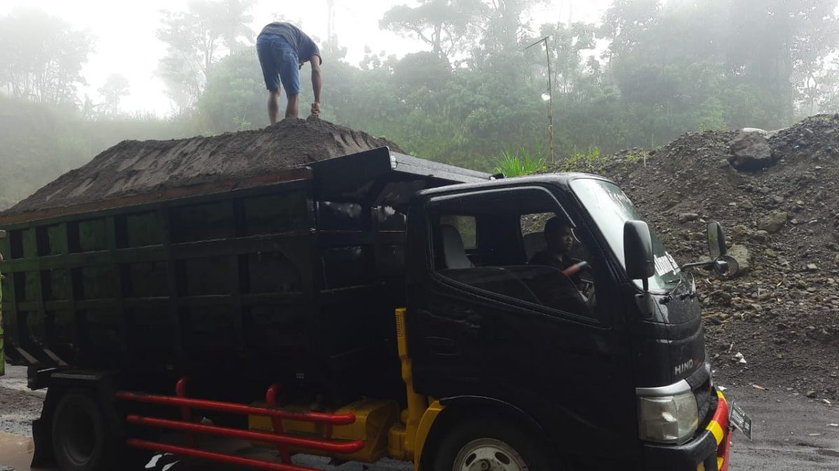 Masjid Sapujagad Bantuan Mengalir Tanpa Henti