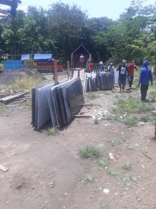 Masjid Sapujagad Sudah Taraf Marmerisasi Pada Lantai, Bantuan 7 Truk Sudah Datang