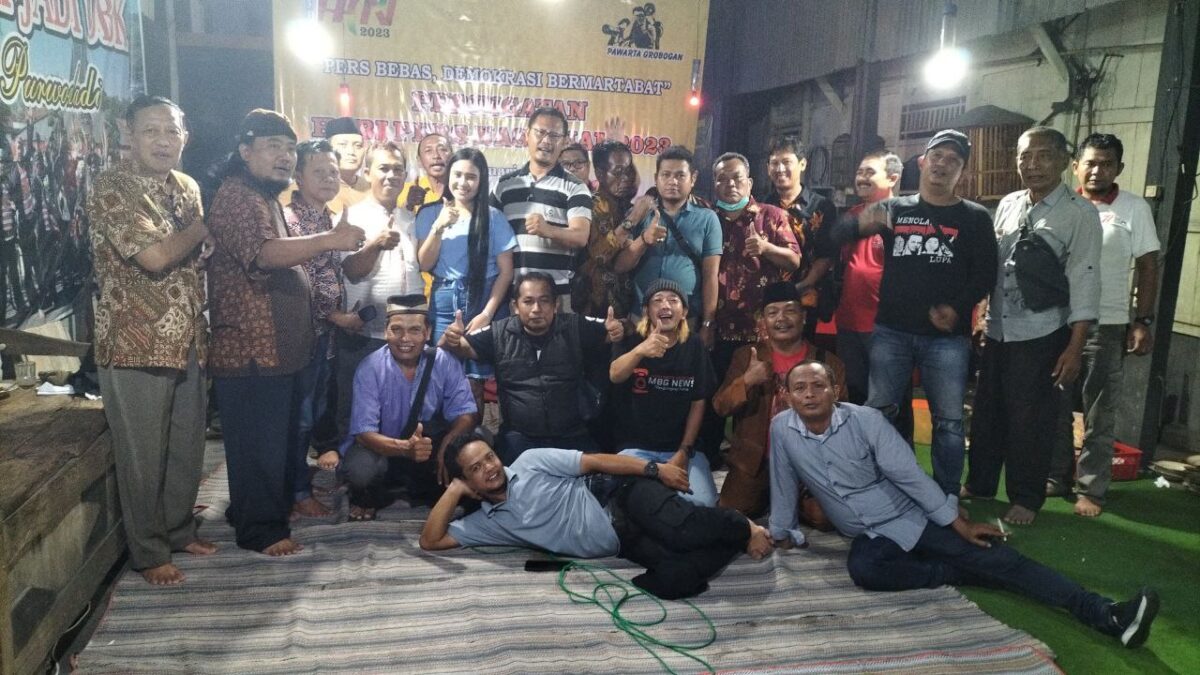 Guyub Rukun Pewarta Grobogan Dalam Rangka Peringatan HPN Ke-77 Dengan Tumpengan