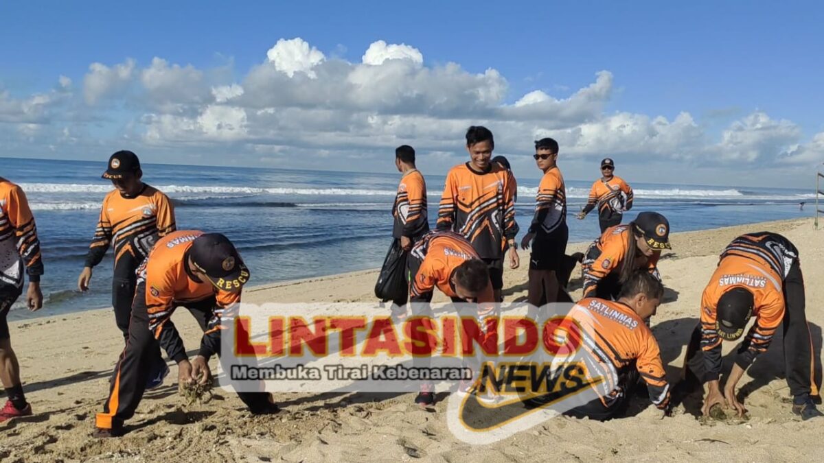 Sambut Bulan Suci Ramadan Dan HUT Sat Linmas Rescue Istimewa,  Gelar Aksi Bersih Pantai dan Berolah Raga