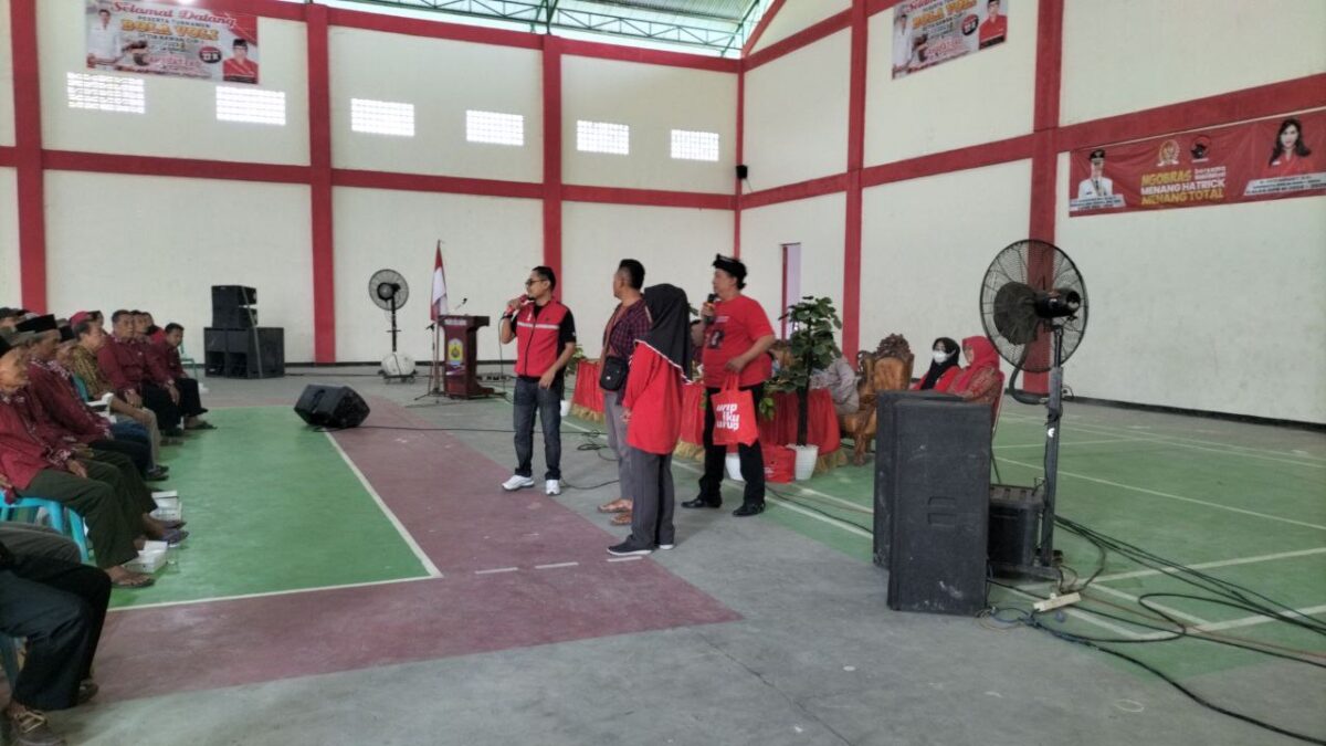 Calon Legislatif DPR RI Evita Nursanty Ngobrol Bareng Bersama Warga Desa Dimoro – Toroh Dalam Nuansa Gotong Royong