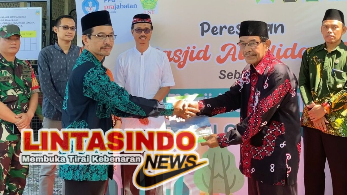 Agen Of Change : Mahasiswa PPG Prajab UST Inisiasi Masjid Ramah Anak Pertama di Kulon Progo