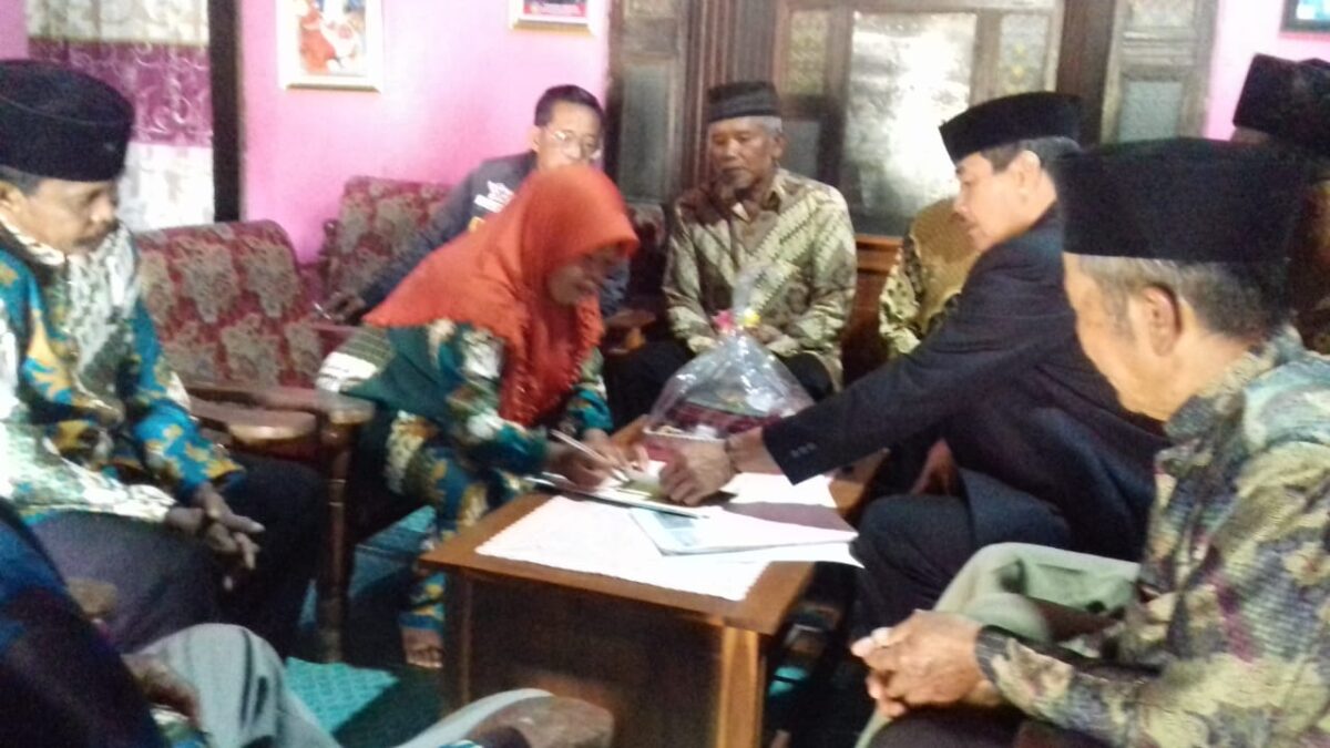 Perkawinan Menyatukan Dua Hati, Widodo & Suyati