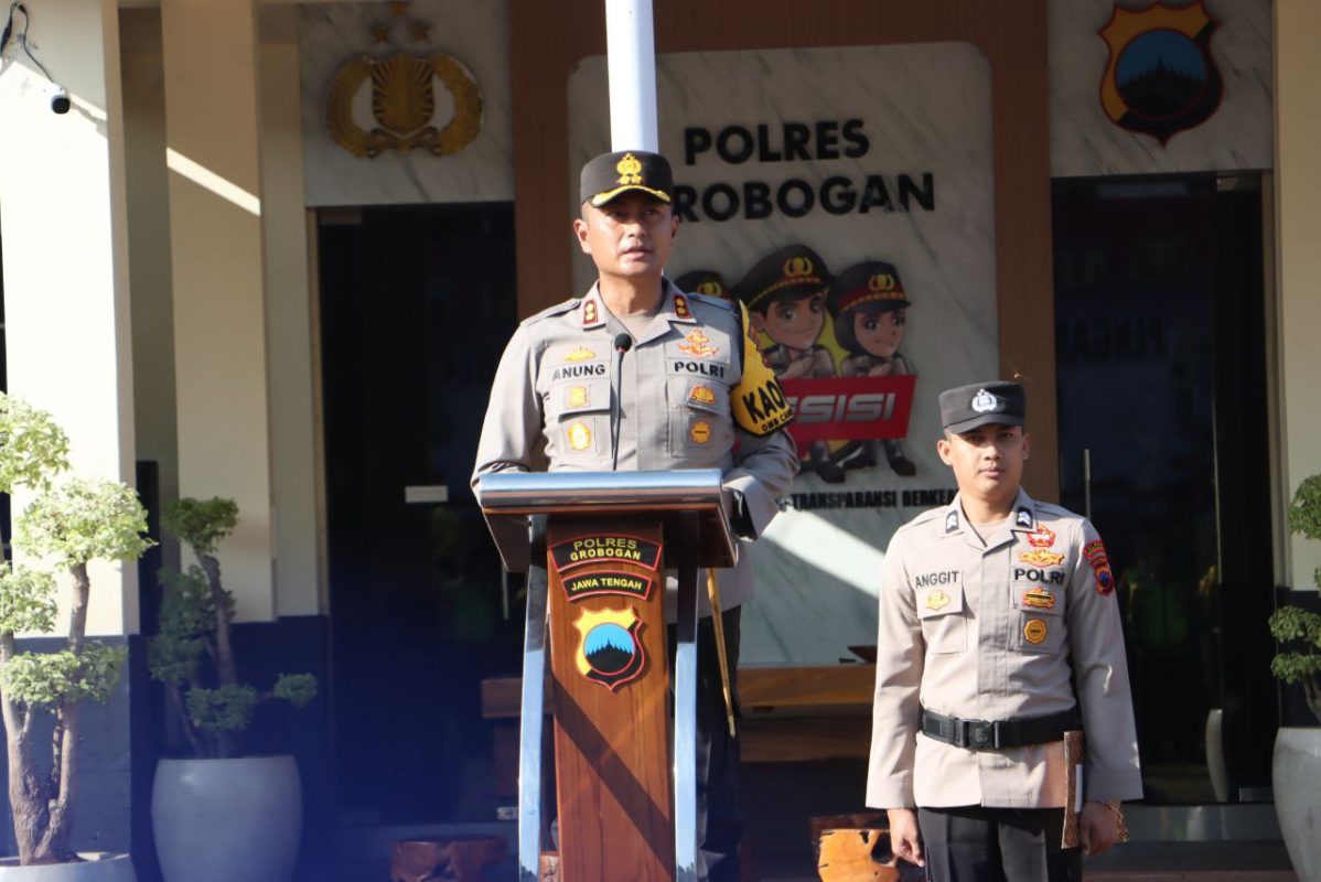 Kapolres Grobogan AKBP Dedy Anung Kurniawan Pimpin Apel Konsolidasi Pengamanan TPS Pemilu 2024 di Mapolres