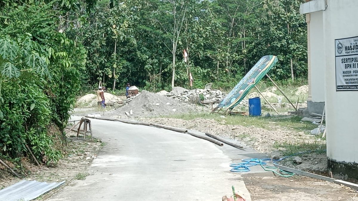 Para Hamba Alloh  Donatur Masjid Sapu Jagad, Inilah Mereka