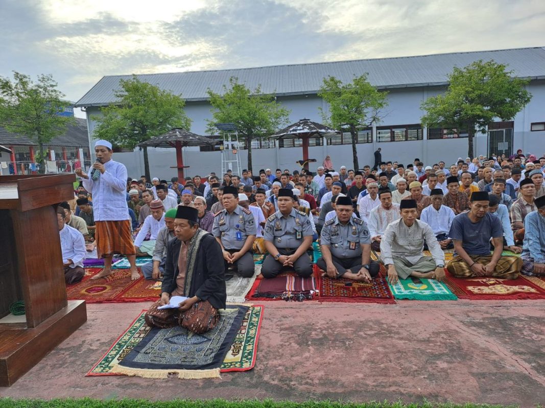 Lapas Kelas IIB Purwodadi Gelar Perayaan Sholat Idul Fitri 1445 H  Bersama Warga Binaan