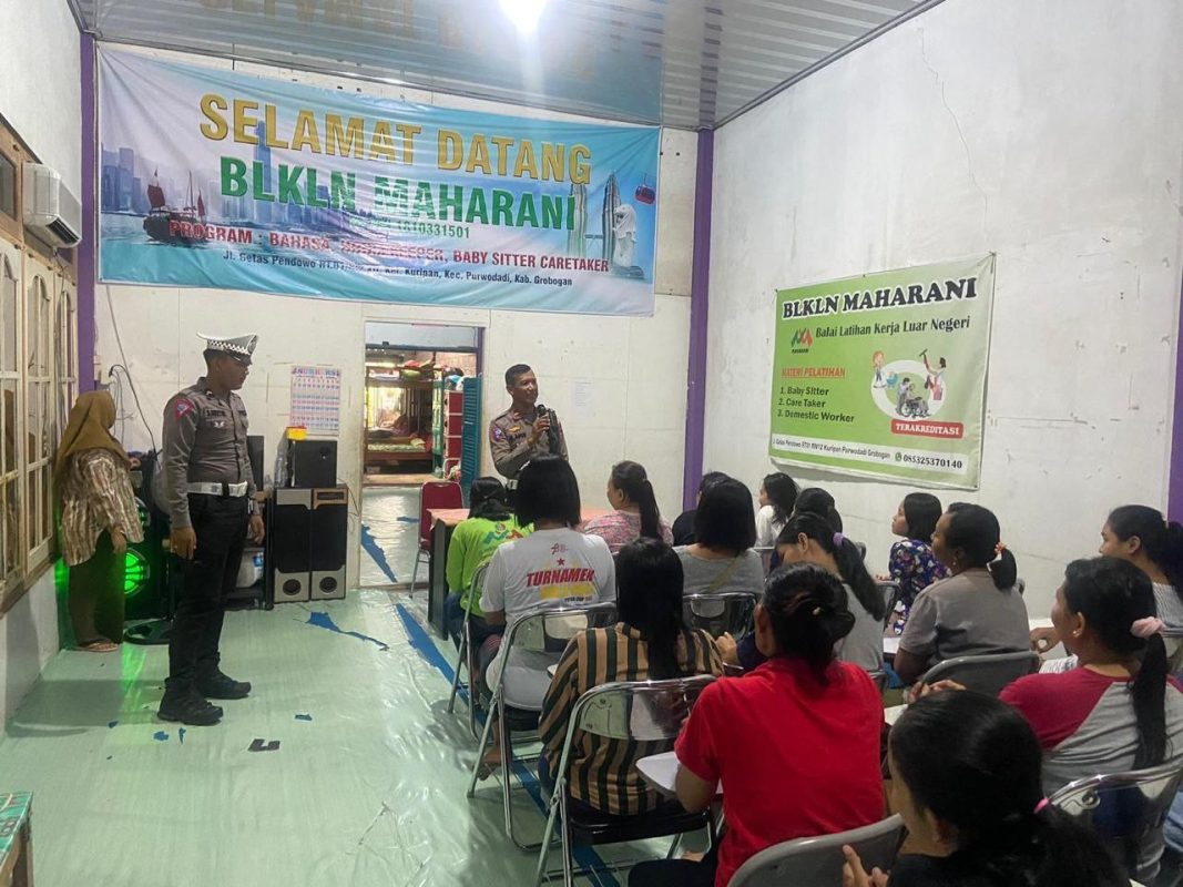 Wujudkan Tertib Berlalulintas, Satlantas Polres Grobogan Sosialisasi Kepada Peserta Migran Indonesia PT. Maharani Tri Utama Mandiri di Kuripan Purwodadi