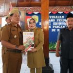 Kepala Desa Se-Kabupaten Grobogan Menerima SK Penambahan Jabatan dari Bupati Grobogan