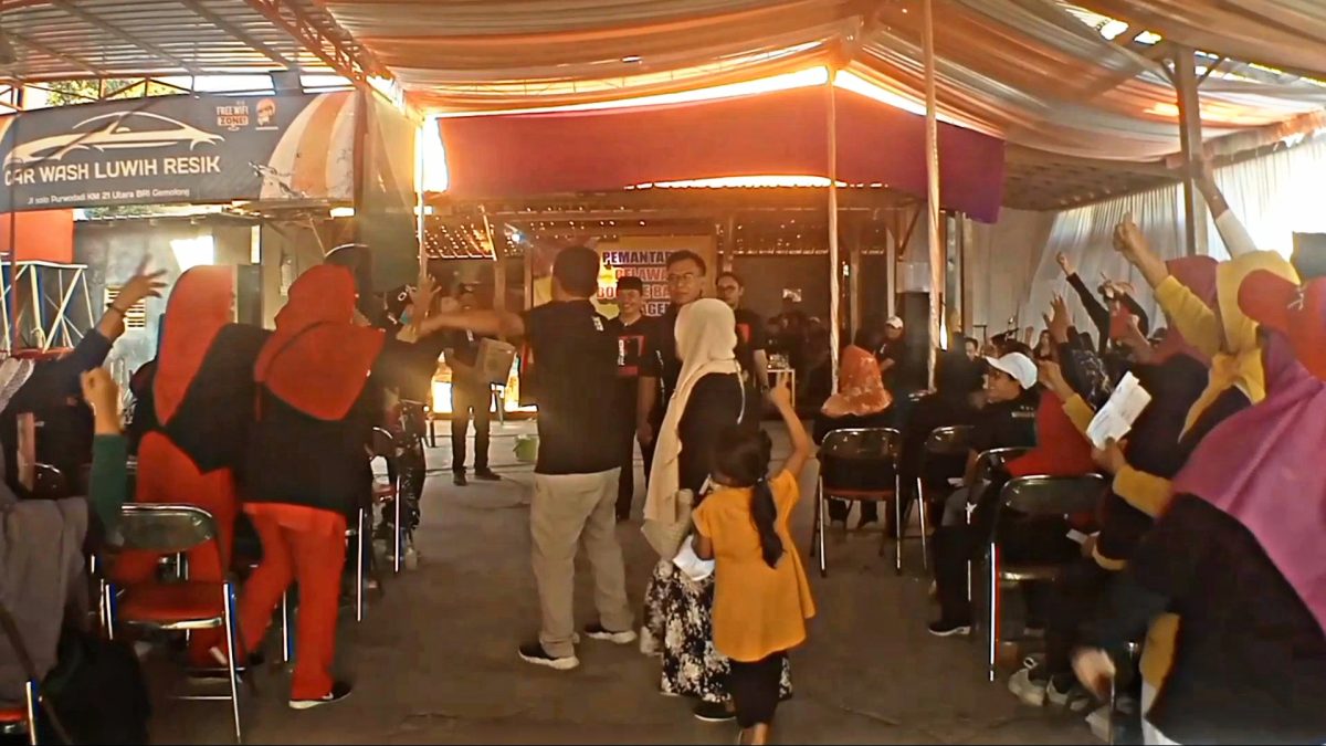 Relawan Bocahe Bapak di Sragen Mengadakan Senam Sehat Bersama dan Bagi-bagi Door Prize