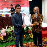 Hobi Menulis Sama Artinya Membuka Jendela Dunia, Bukan Materi Yang di Cari