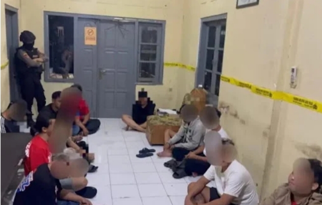 Asyik Pesta Miras, 11 Pemuda Diamankan Polisi di Jebres