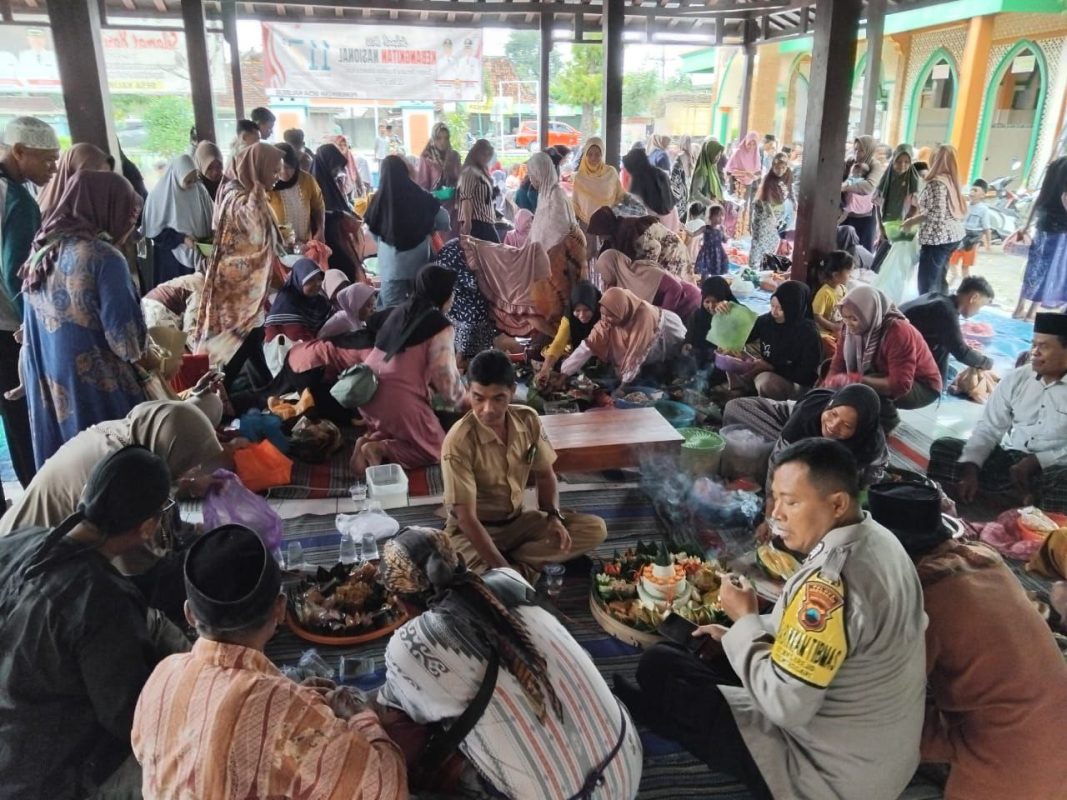 Sedekah Bumi Merupakan Acara Sakral Tahunan Bagi Warga Desa Kalirejo Wirosari