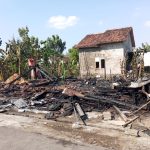 Janda Kehilangan Rumah Kayu Jati, Kambing, dan Harta: Api Mengamuk di Kroyo Sragen