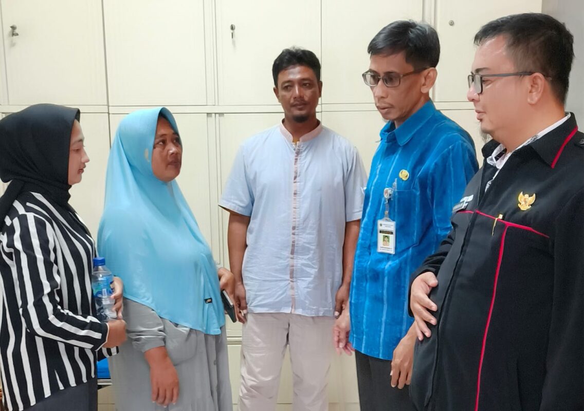 Diduga Dipaksa Kerja di Kafe dan Dilarang Ikut Ujian, Siswi SMKN 3 Surakarta Alami Depresi Berat